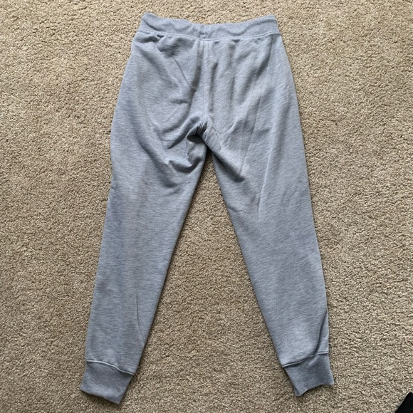 New Balance Joggers - Picture 3 of 4